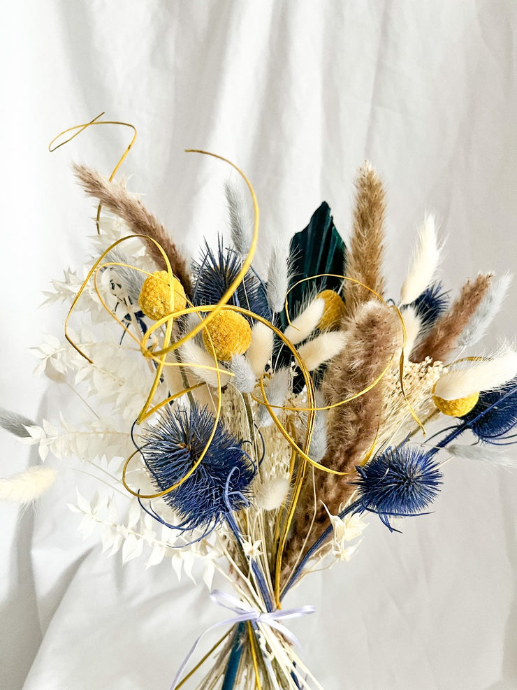 Dried flowers blue and yellow