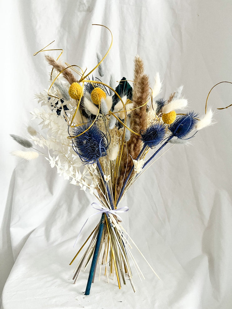 Dried flowers blue and yellow 